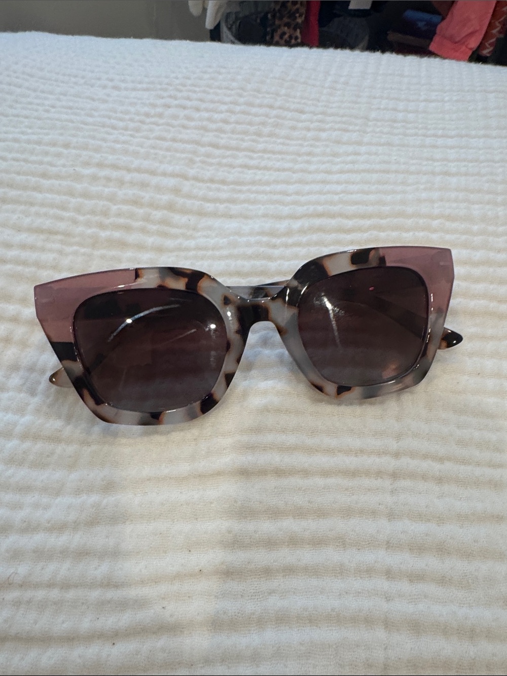 Peepers Nell Cat-Eye Sunglasses- Rose Chai